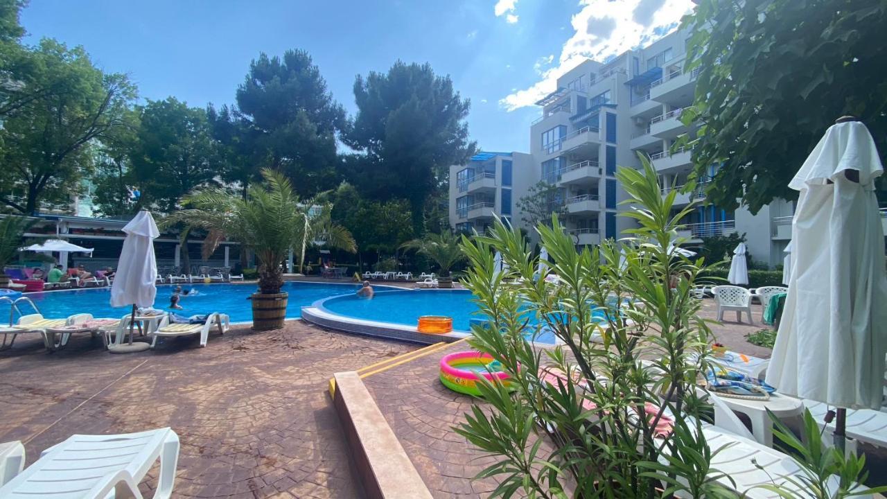Bratanov Excelsior Apartment ساني بيتش المظهر الخارجي الصورة